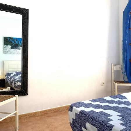 Colina II Con Piscina, En Los Cristianos, Tenerife Sur * 洛斯克里斯蒂亚诺斯