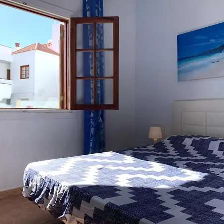 Colina II Con Piscina, En Los Cristianos, Tenerife Sur * 洛斯克里斯蒂亚诺斯