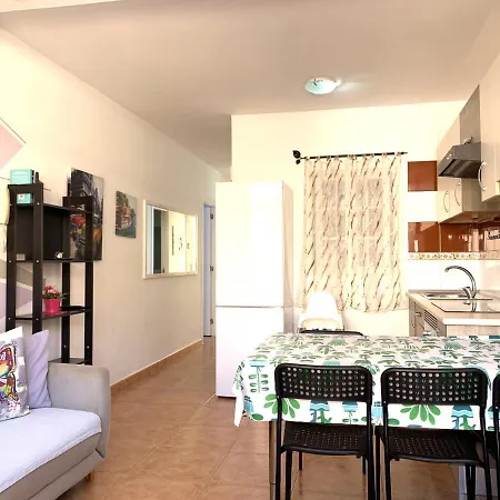 Colina II Con Piscina, En Los Cristianos, Tenerife Sur Apartment *