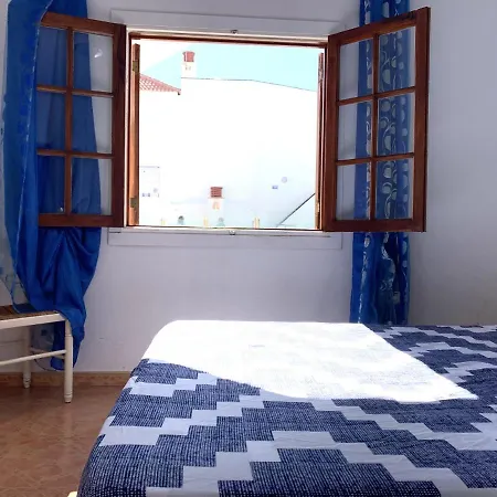 Colina II Con Piscina, En Los Cristianos, Tenerife Sur 洛斯克里斯蒂亚诺斯